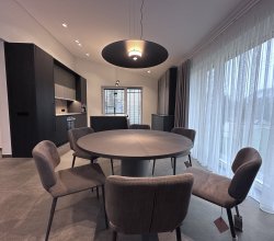 NAUJOS STATYBOS PILNAI ĮRENGTAS NAMAS